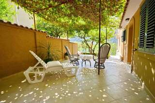 Апартаменты Apartmani Ćetković Котор Апартаменты с видом на сад и частичным видом на море-9